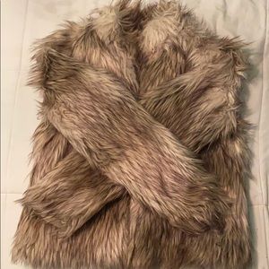 fashion nova fur coat, size medium
